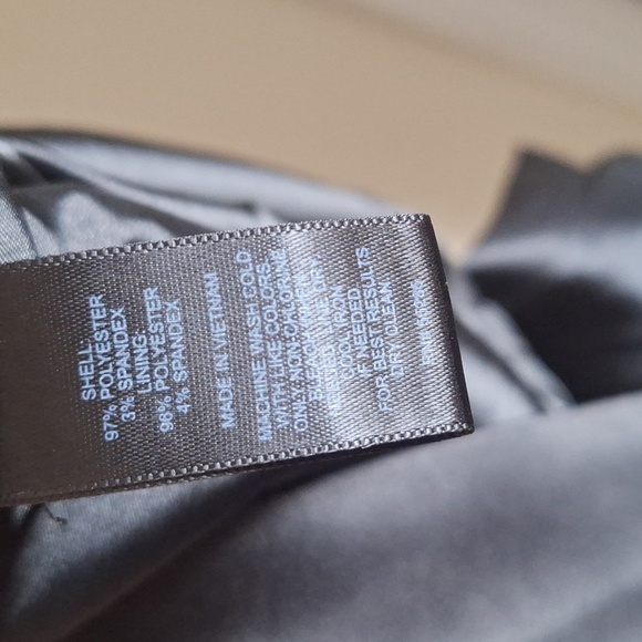 Express Mini Bodycon Strapless Satin Black Dress Size 4 - Picture 10 of 10